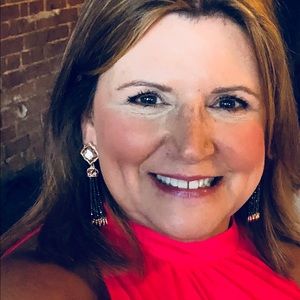 Meet your Posher, Celeste